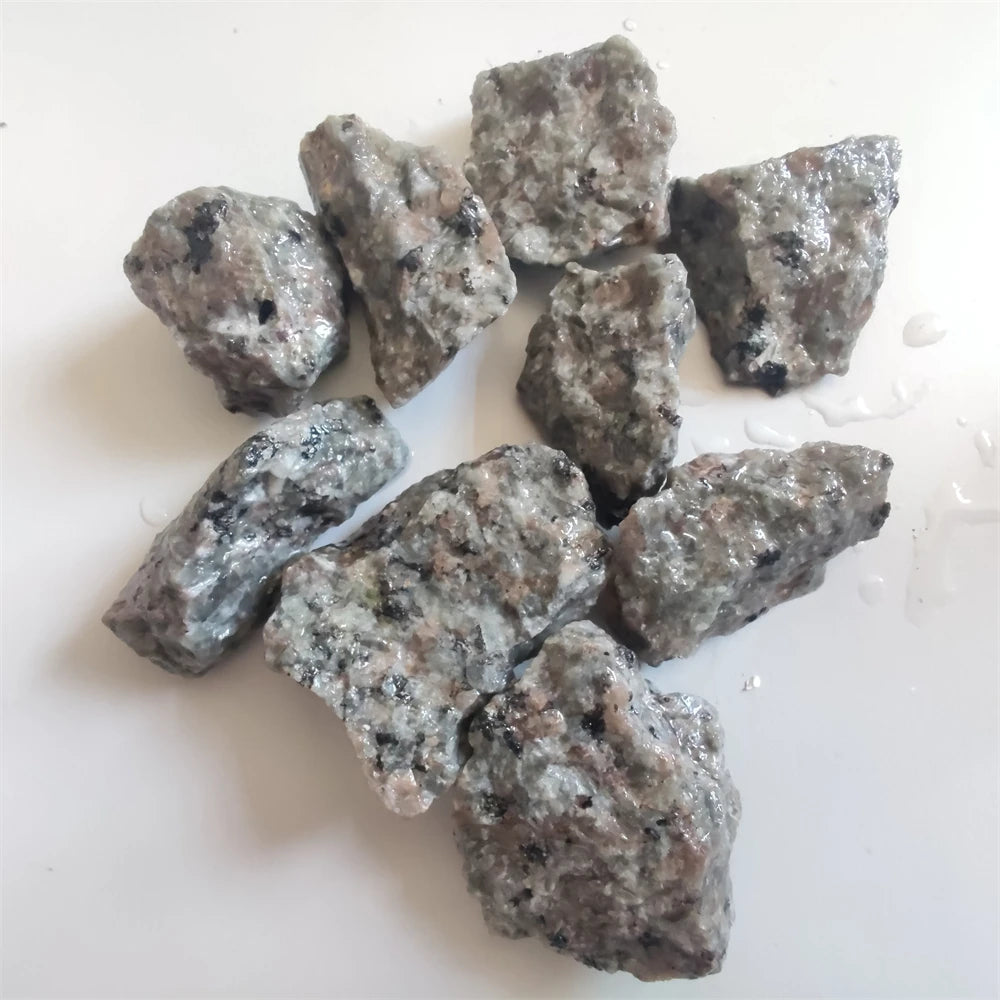 Pierre Brute Yooperlite – Pierre Fluorescente Naturelle Énergétique & Déco