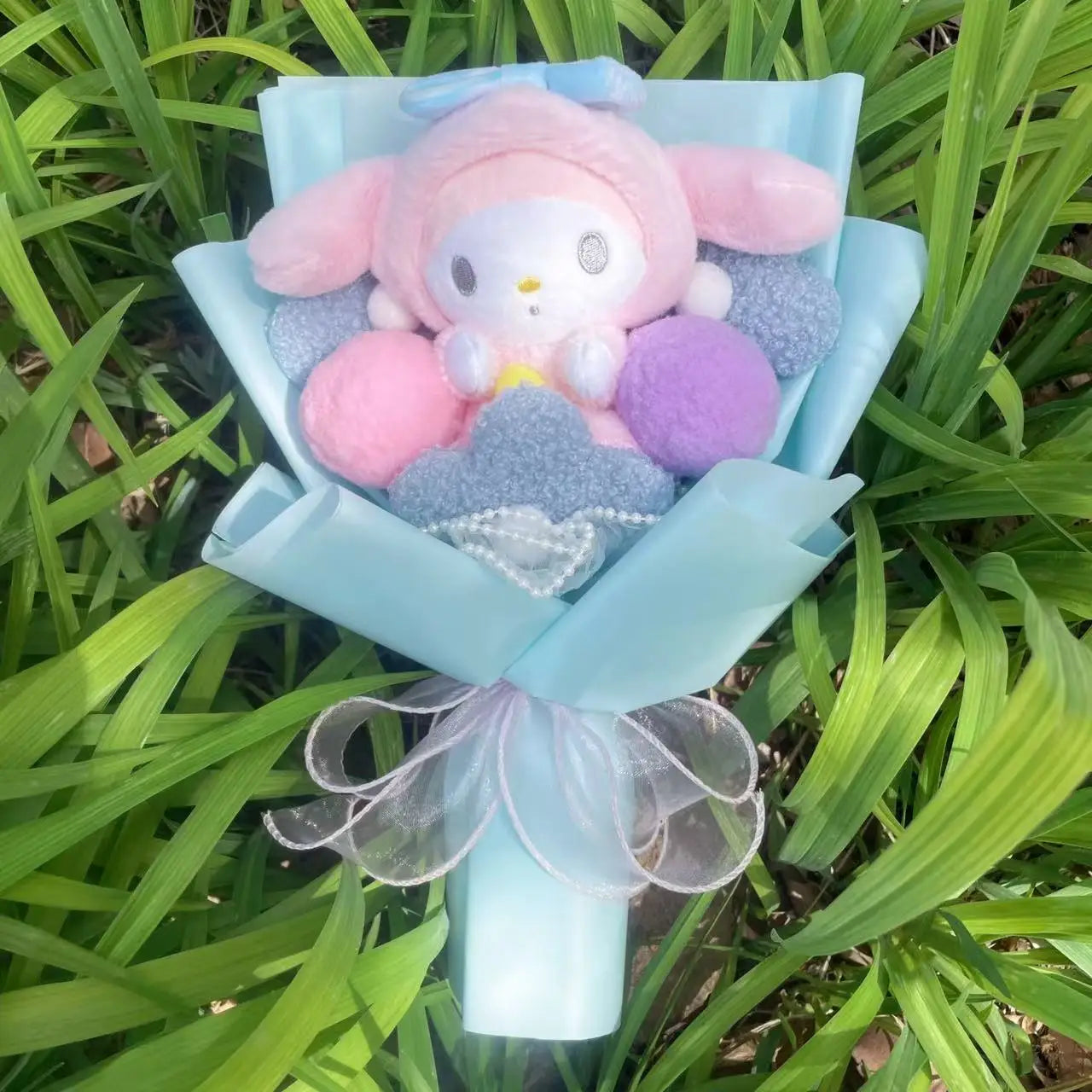 Bouquet Hello Kitty Kawaii – Peluche + Fleurs Artificielles