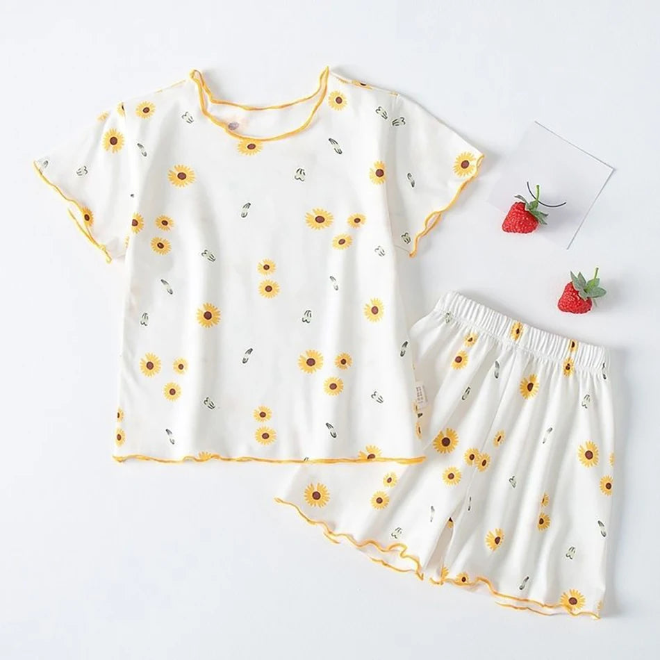 Pyjama Fille Été en Soie Glacée – Ensemble T-shirt & Pantalon Motif Cartoon | Léger, Confortable