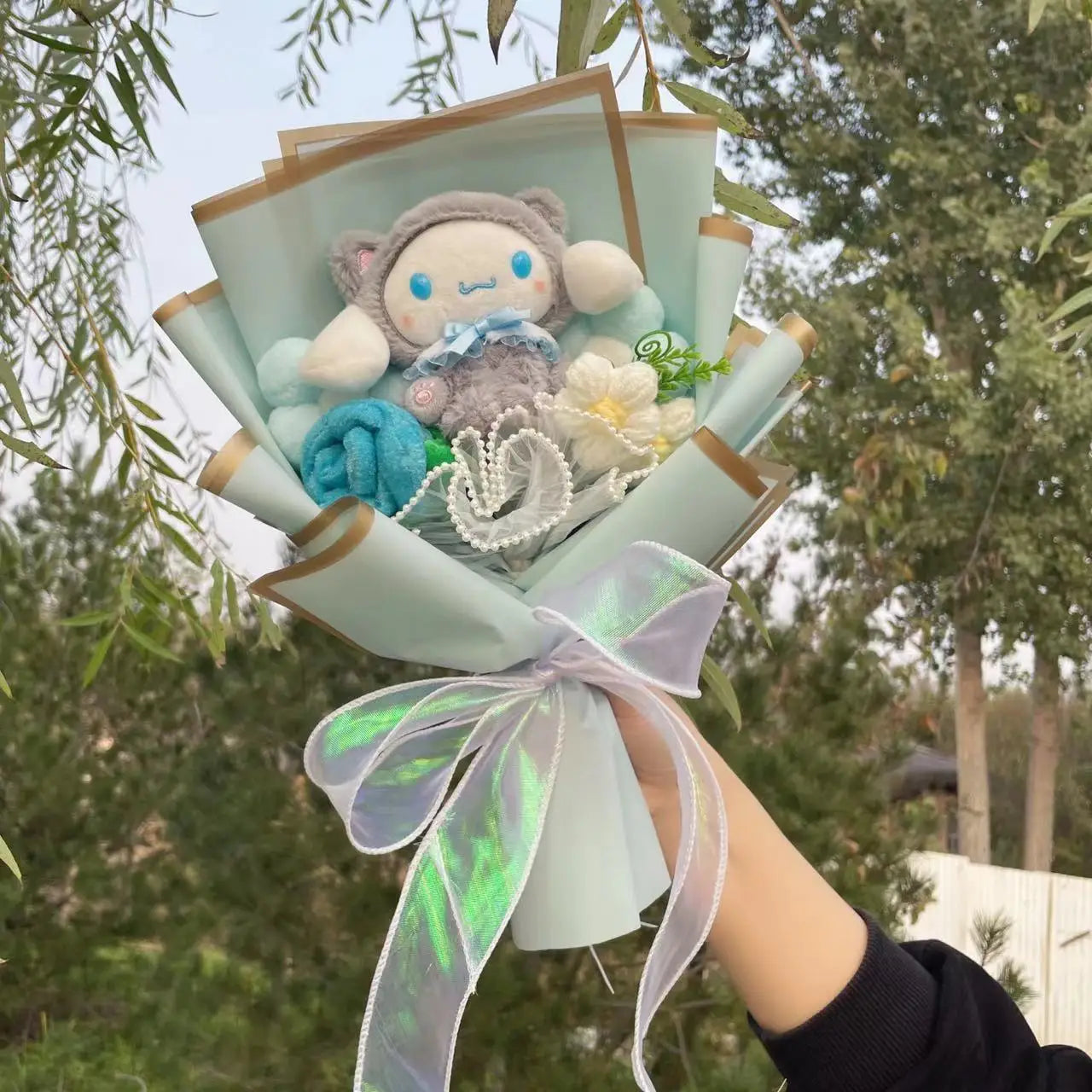 Bouquet Hello Kitty Kawaii – Peluche + Fleurs Artificielles