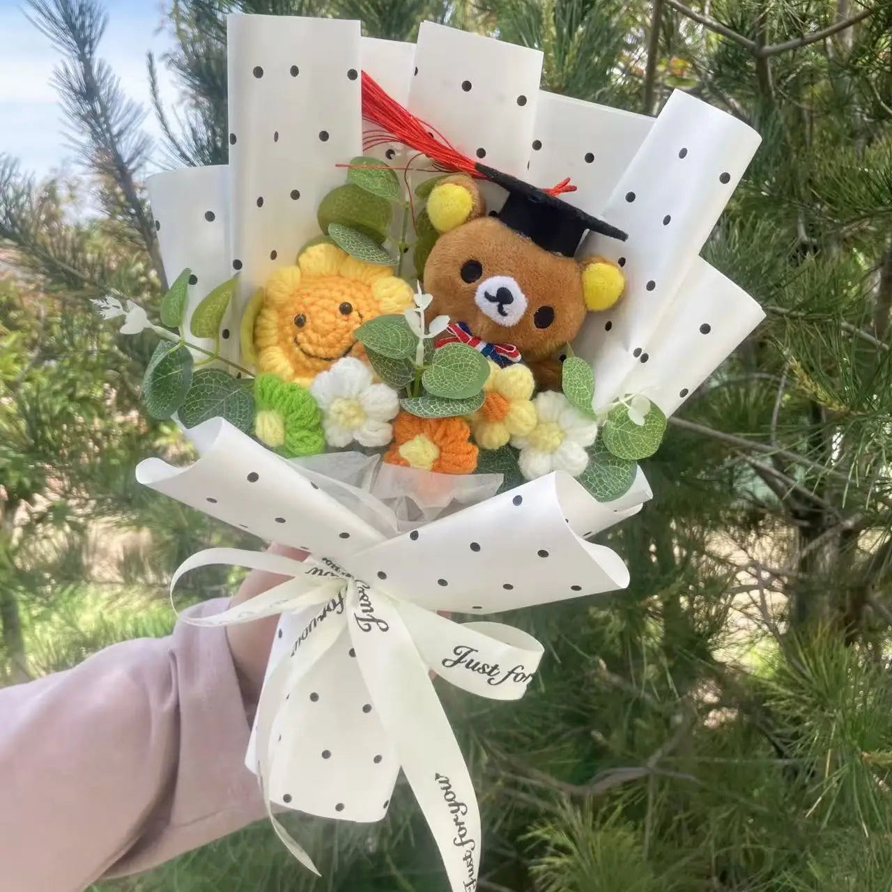 Bouquet Cadeau – Peluches Mignonnes & Fleurs