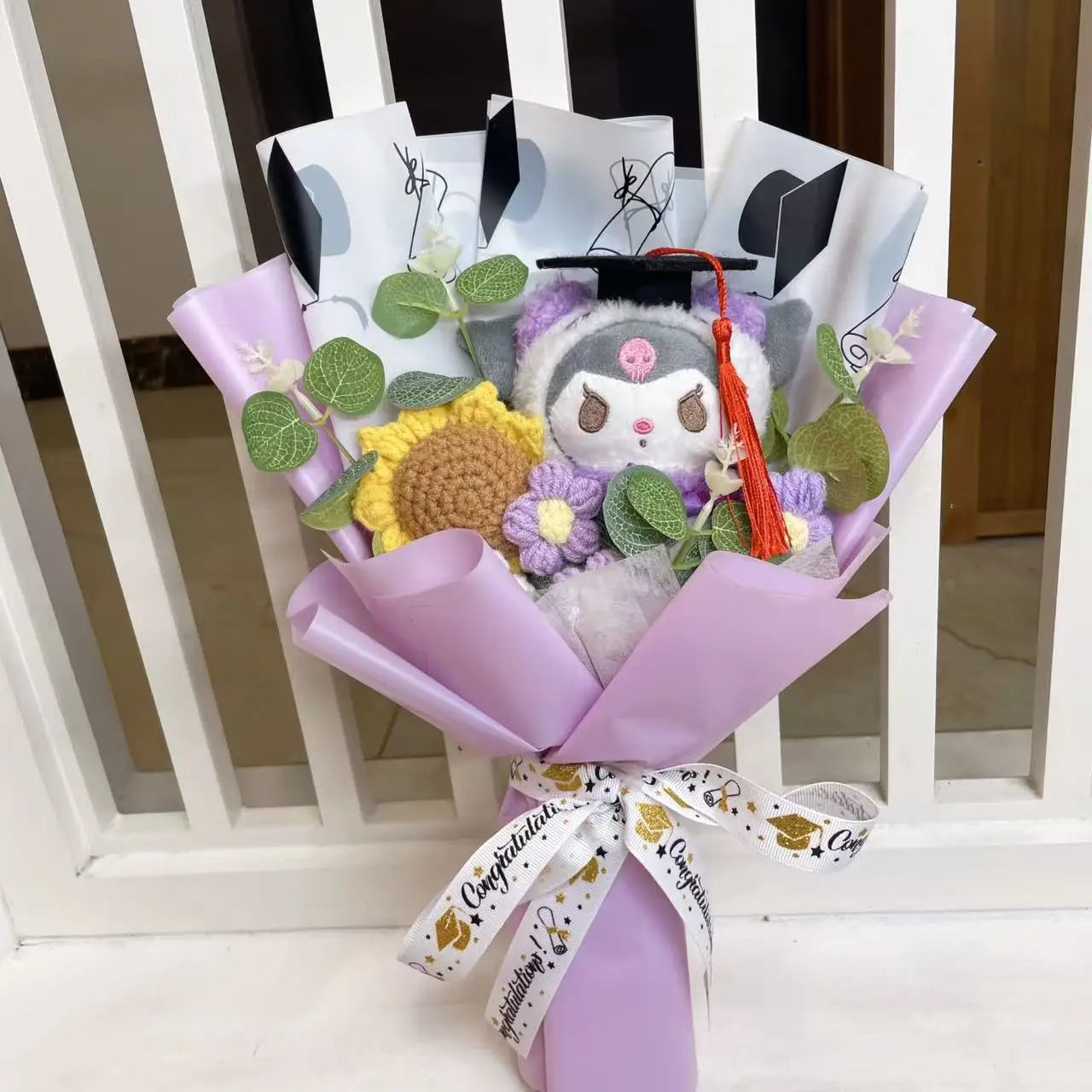 Bouquet Cadeau – Peluches Mignonnes & Fleurs