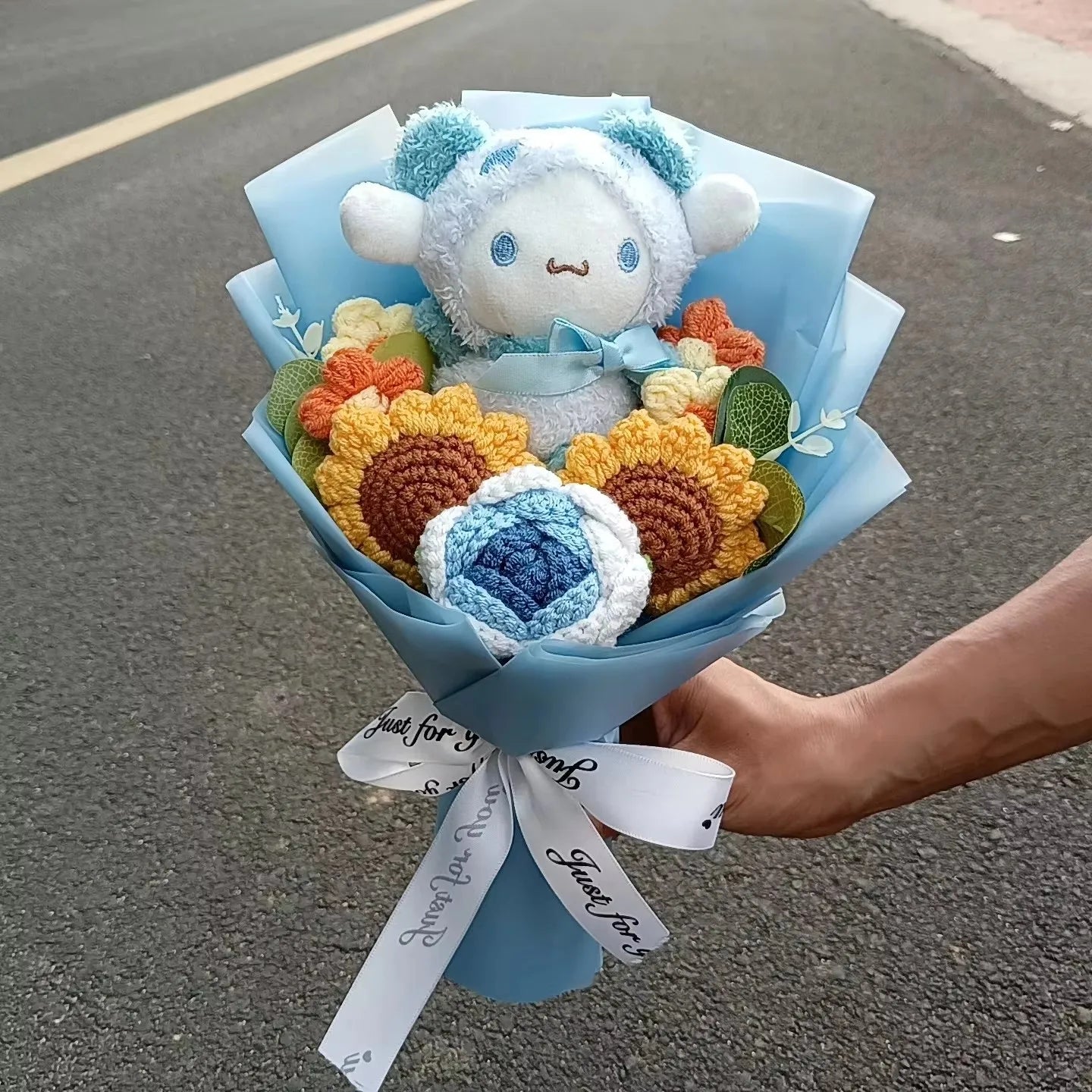 Bouquet Peluche Sanrio – Kuromi, My Melody & Friends