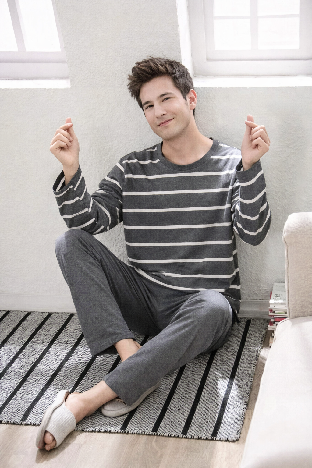 Pyjamas Homme – Manches Longues, Rayures & Motif Cartoon