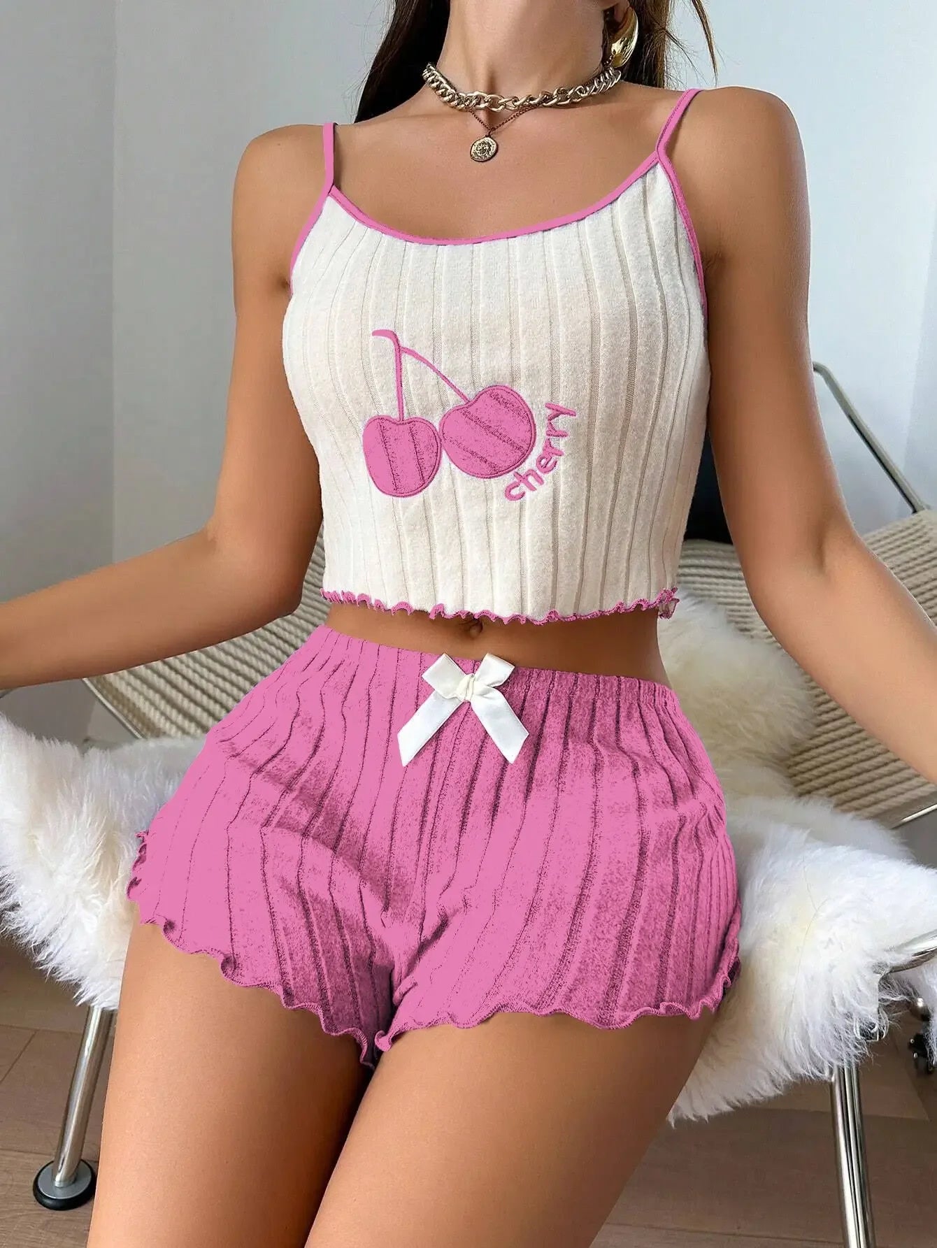 Pyjama Femme Été 2 Pièces – Ensemble Débardeur & Short en Laine Fine | Confort Léger & Élégant pour la Maison