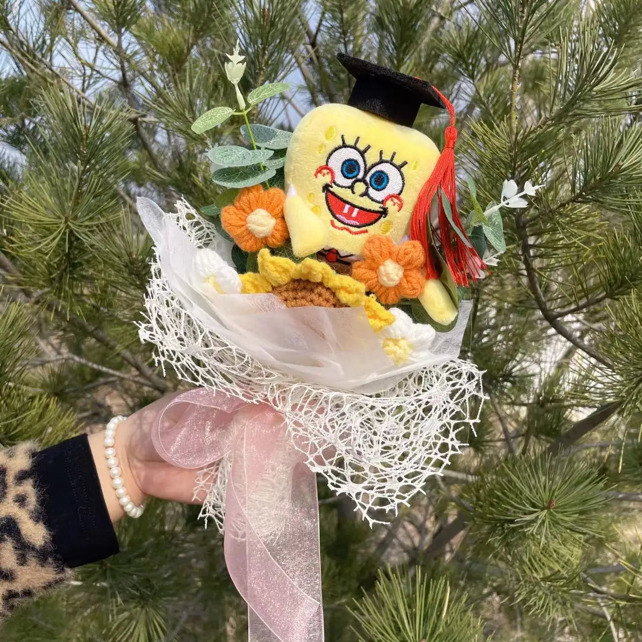 Bouquet Cadeau – Peluches Mignonnes & Fleurs