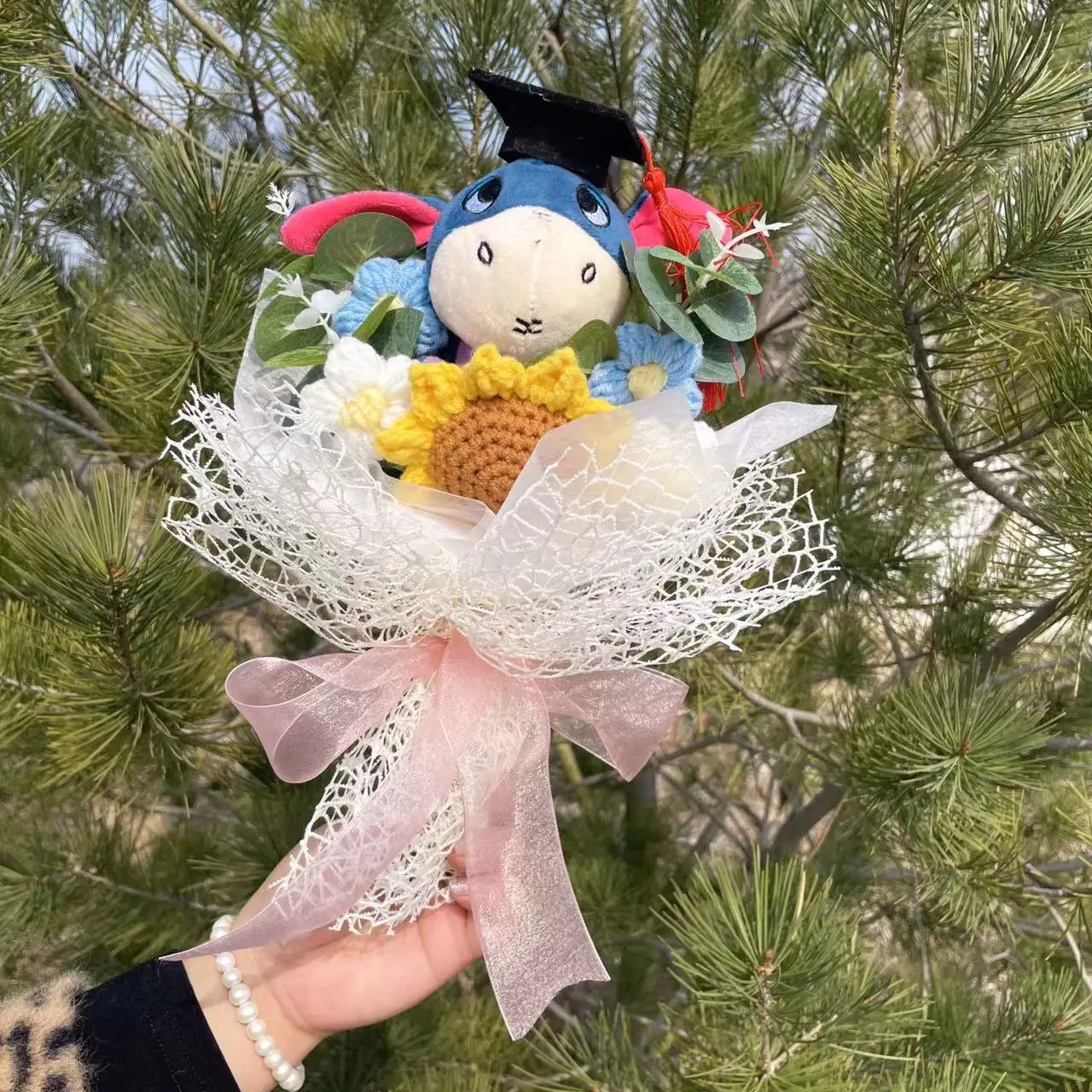 Bouquet Cadeau – Peluches Mignonnes & Fleurs