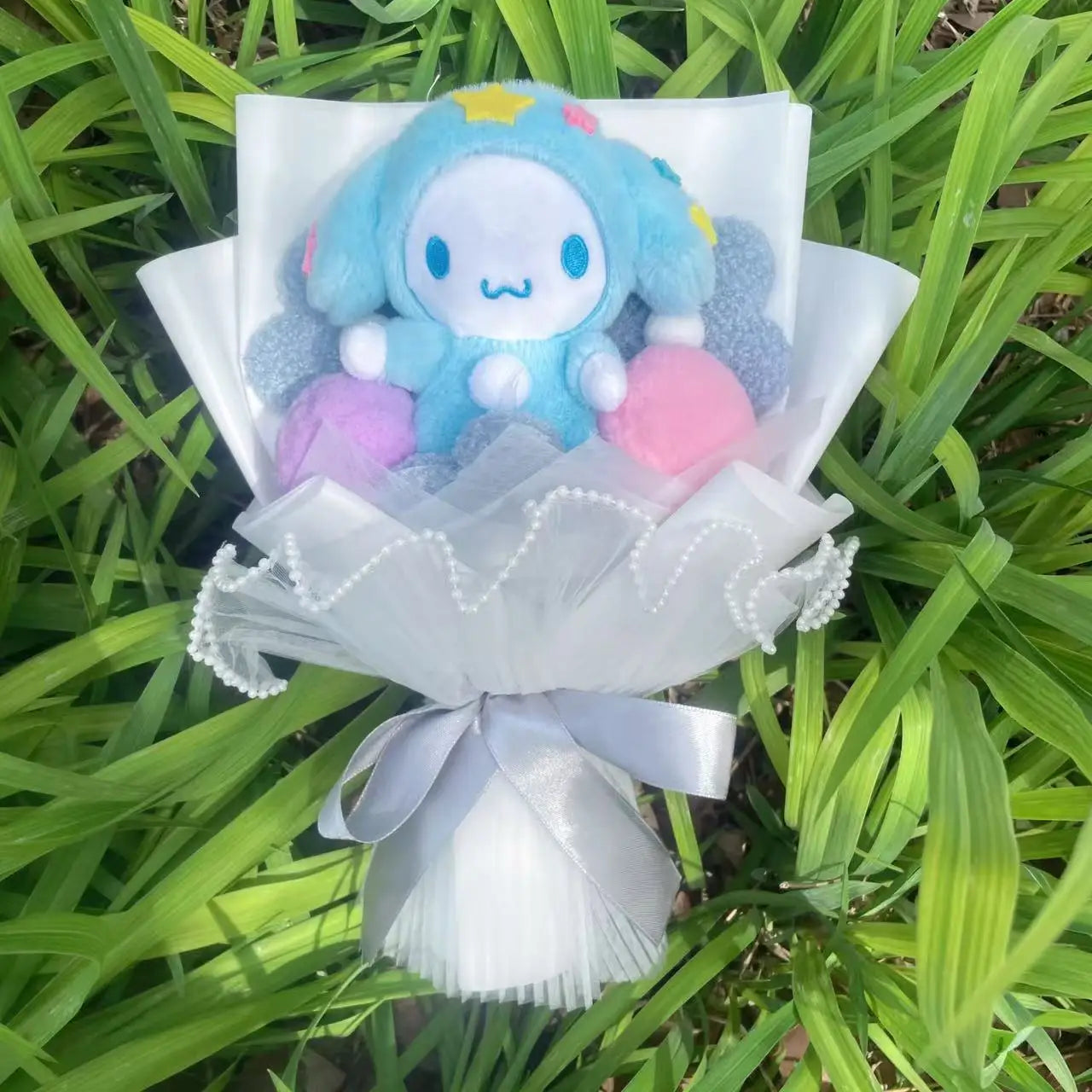 Bouquet Hello Kitty Kawaii – Peluche + Fleurs Artificielles