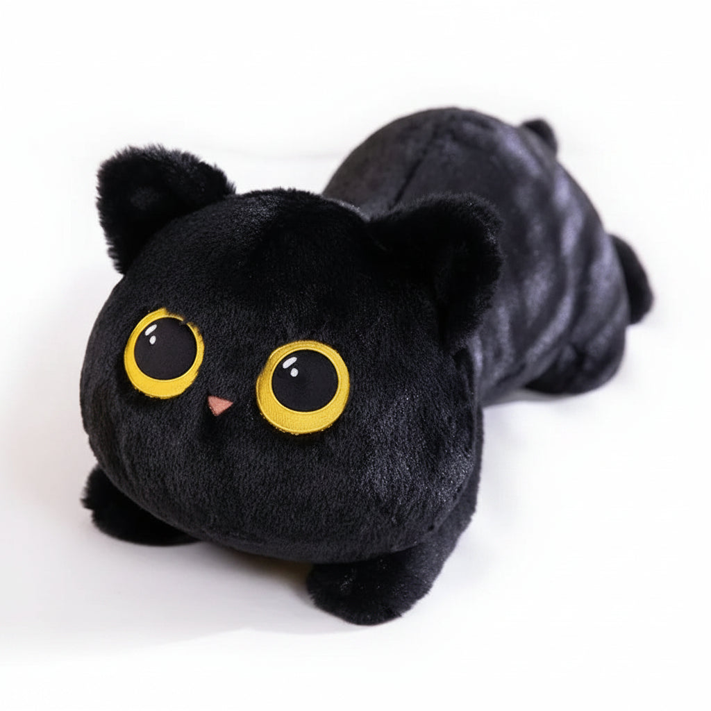 Grande peluche chat noire couchée, aux grands yeux jaunes