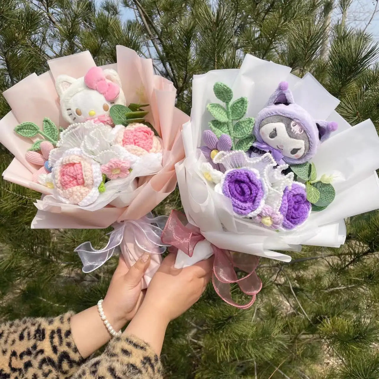 Bouquet Hello Kitty Kawaii – Peluche + Fleurs Artificielles