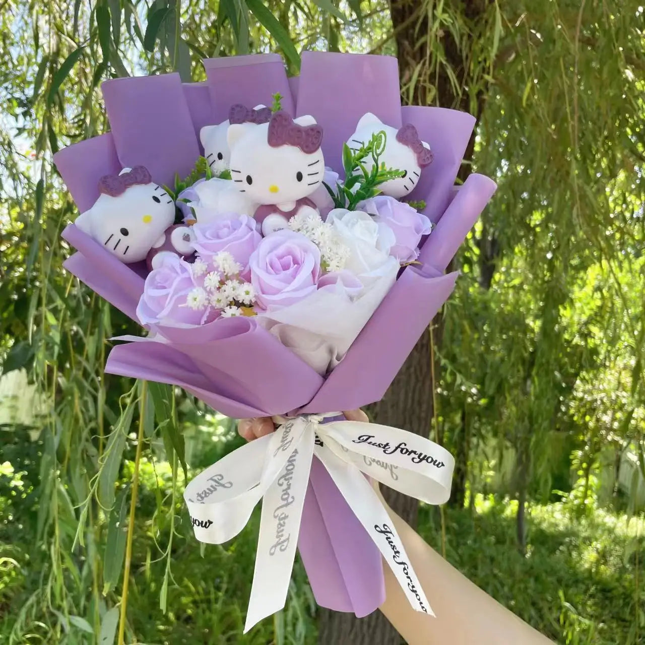 Bouquet Hello Kitty Kawaii – Peluche + Fleurs Artificielles