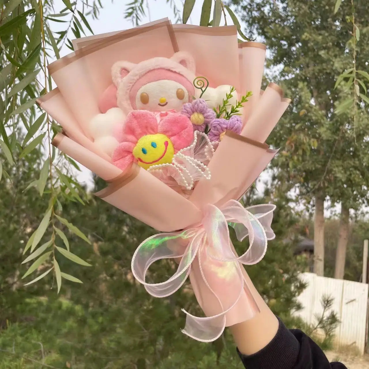 Bouquet Hello Kitty Kawaii – Peluche + Fleurs Artificielles
