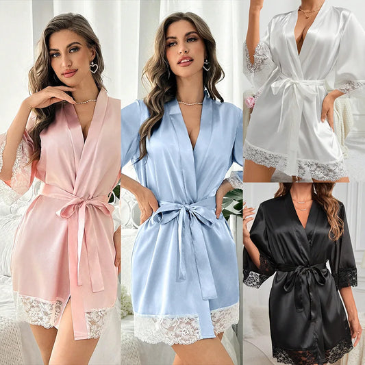 Robe de Nuit Satinée Femme – Kimono Court avec Dentelle & Ceinture | Élégant Peignoir