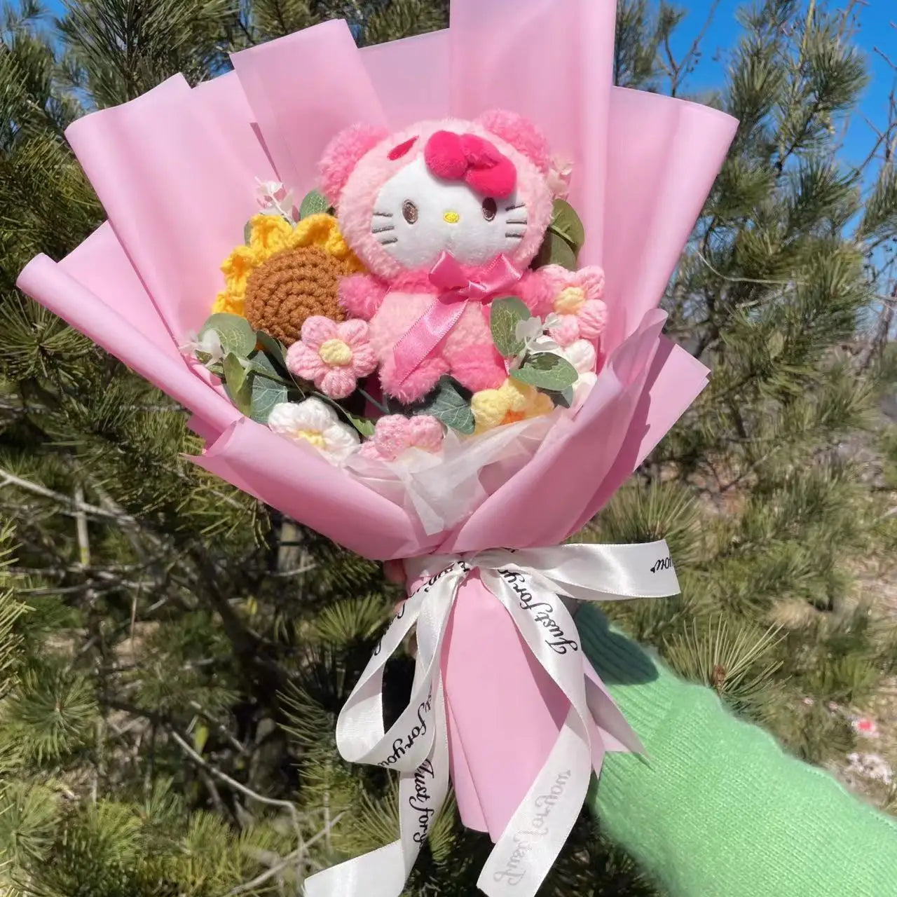Bouquet Hello Kitty Kawaii – Peluche + Fleurs Artificielles