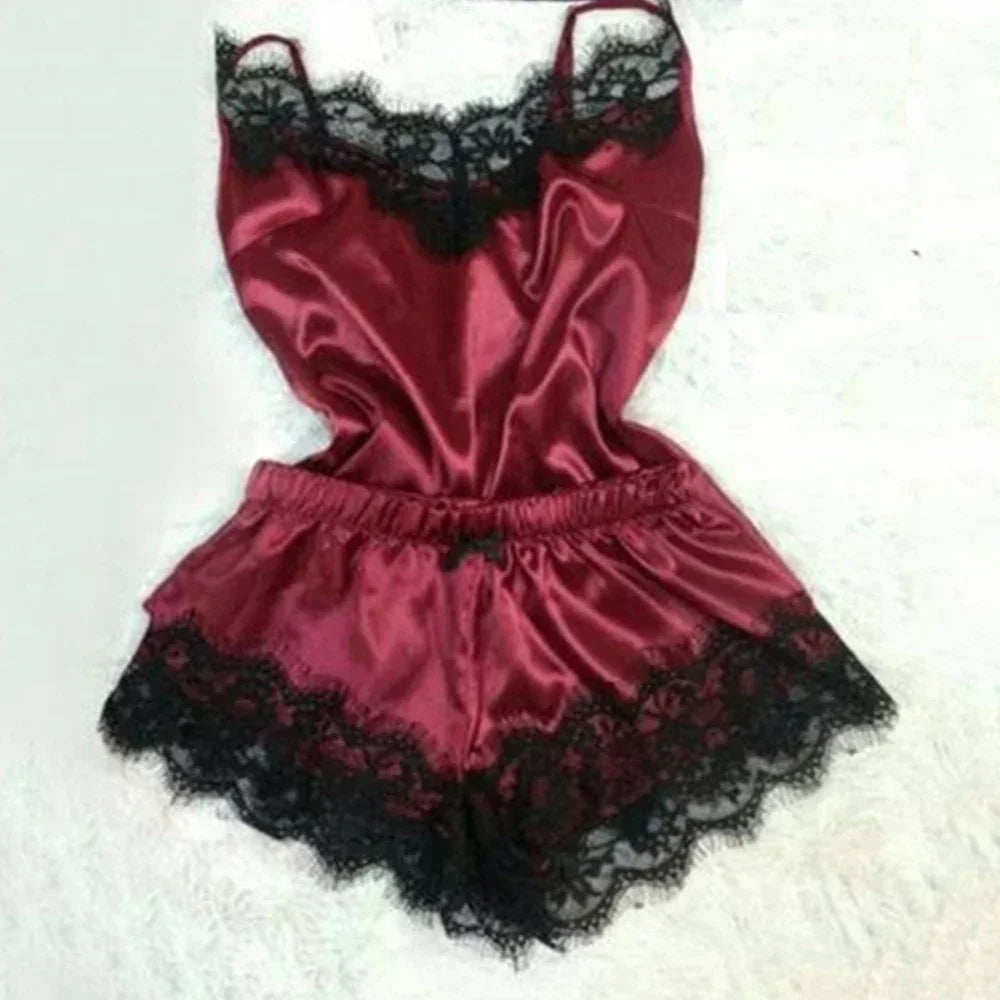 Ensemble Pyjama Satin & Dentelle Femme – Caraco et Short Sexy Été