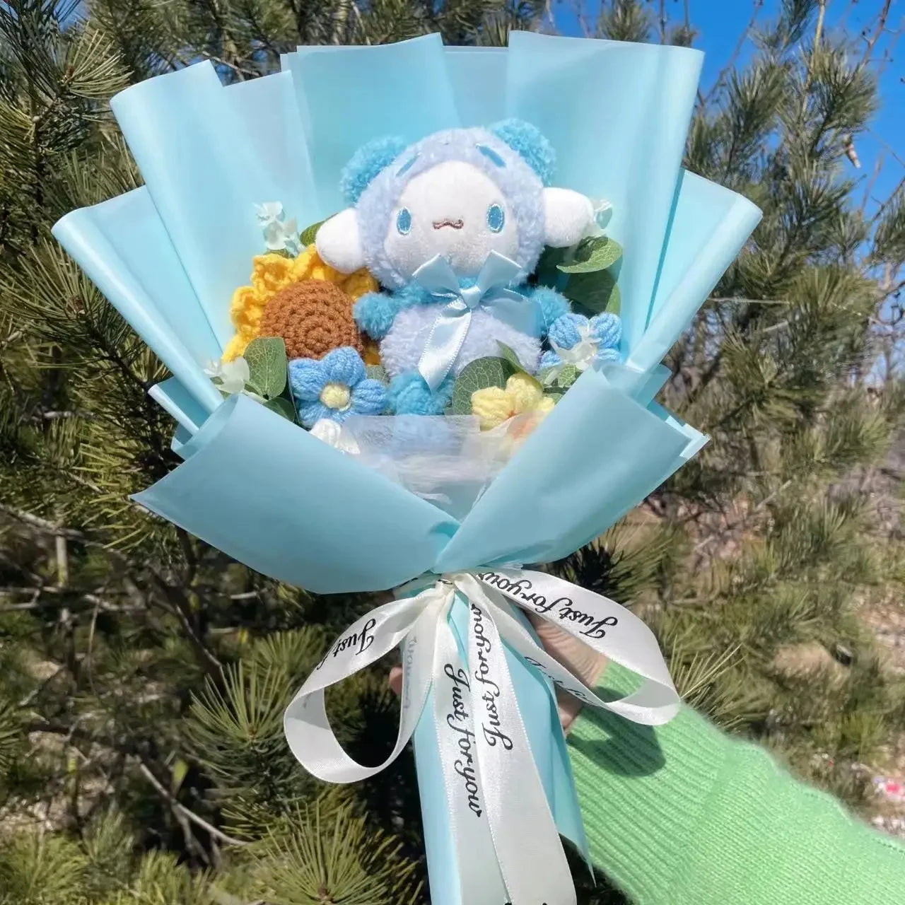 Bouquet Hello Kitty Kawaii – Peluche + Fleurs Artificielles
