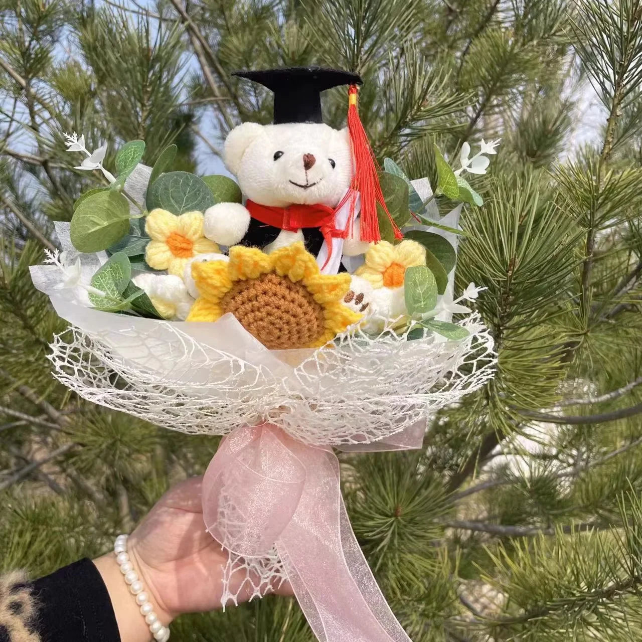 Bouquet Cadeau – Peluches Mignonnes & Fleurs