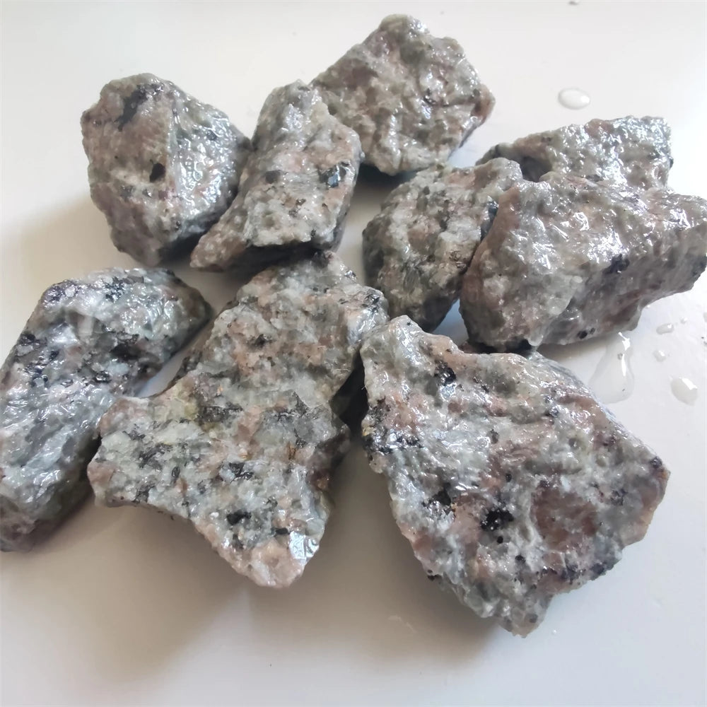 Pierre Brute Yooperlite – Pierre Fluorescente Naturelle Énergétique & Déco