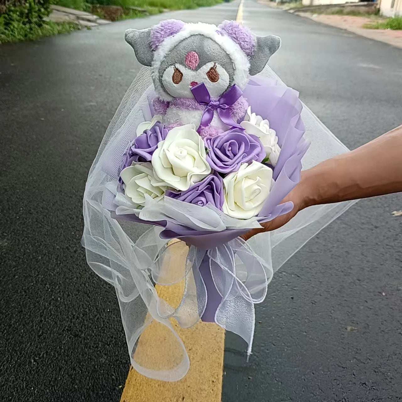 Bouquet Peluche Sanrio – Kuromi, My Melody & Friends