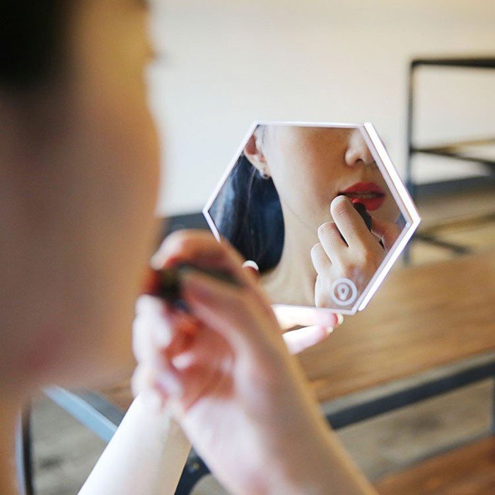 Réveil LED Miroir avec Affichage Digital
